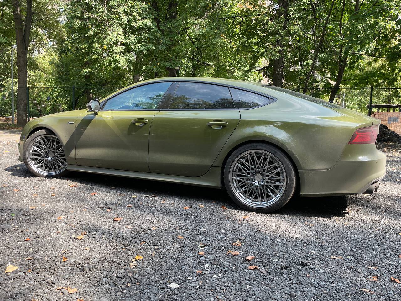 Audi A7 на 20" кованых дисках фото 1